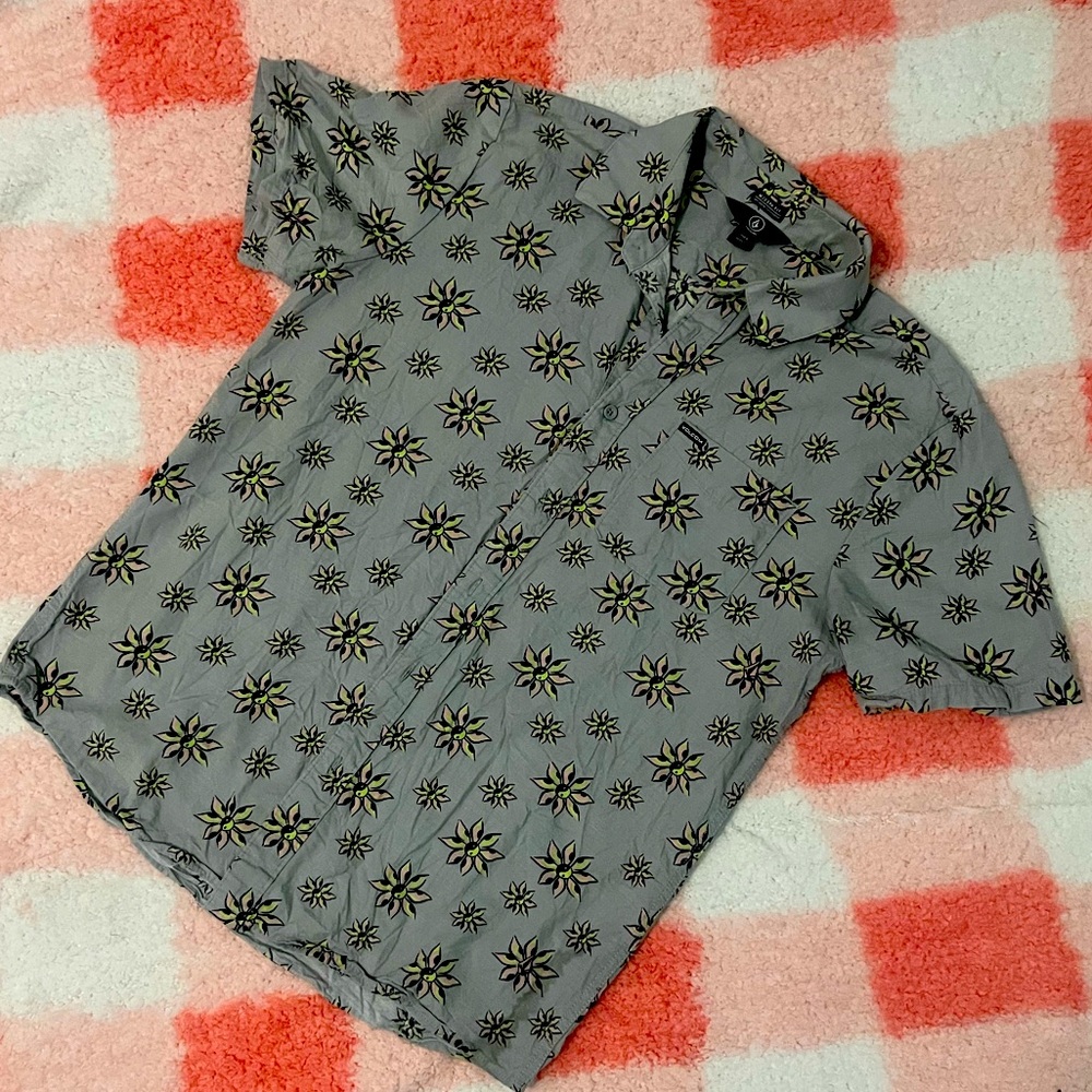 Volcom Button Down